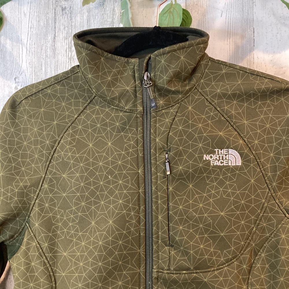 The North Face All Weather Jacket - Picture 2 of 9